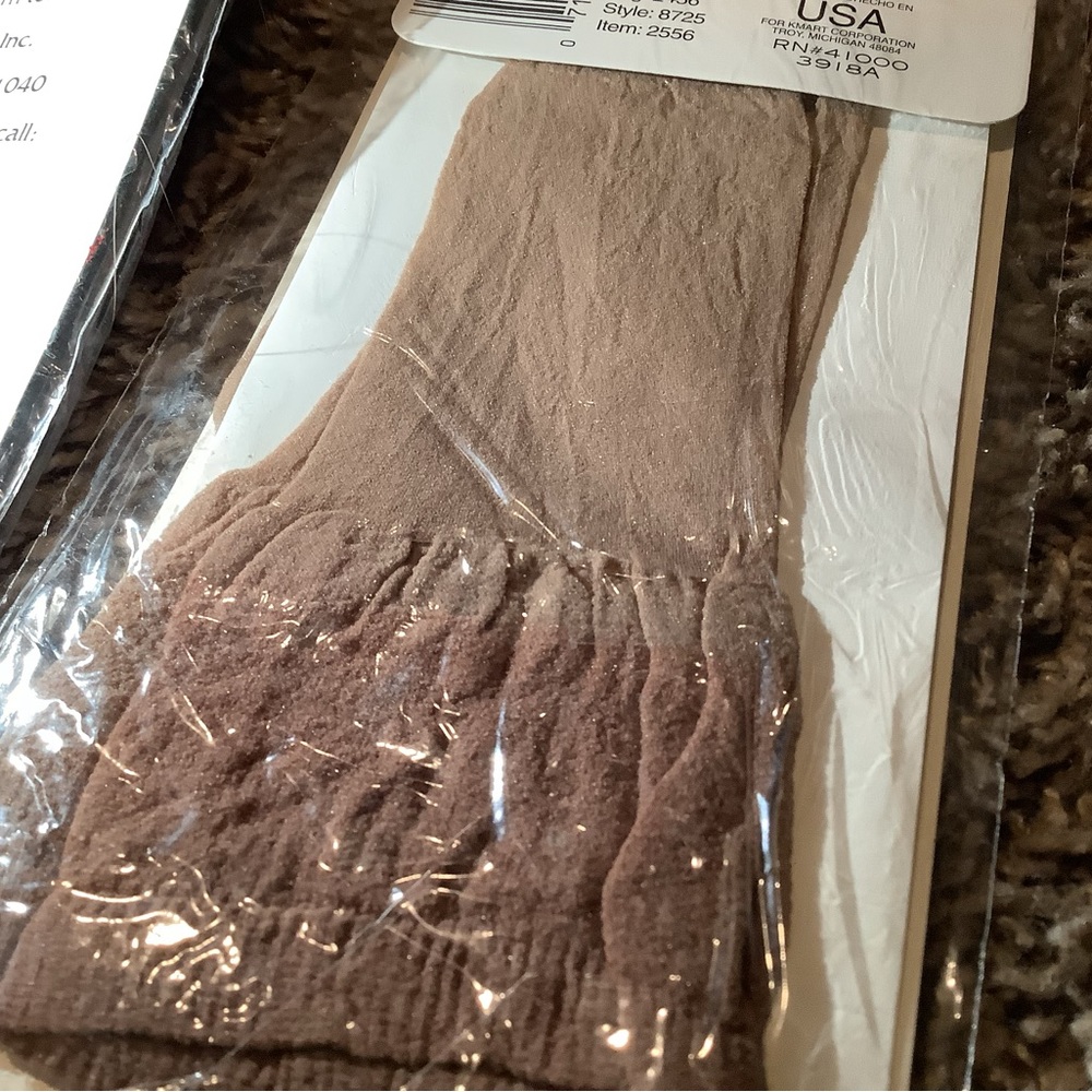 Lot of Vintage sheer nylon socks, beige & nude, sock size: 9-11 - Picture 10 of 12